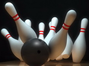 Play Classic Bowling Game
